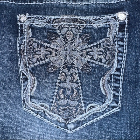 Apt 9 Women’s Jeans 30X31 Blue Bootcut Midrise Rhinestones Cross Pocket Stretch - Picture 4 of 9